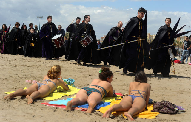 The Most Ridiculous Bikini Photos Ever