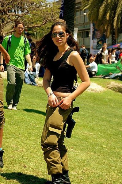 Girls and Guns, The Perfect Match