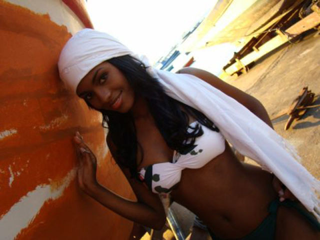 These Black Hotties Are a Treat for the Eyes