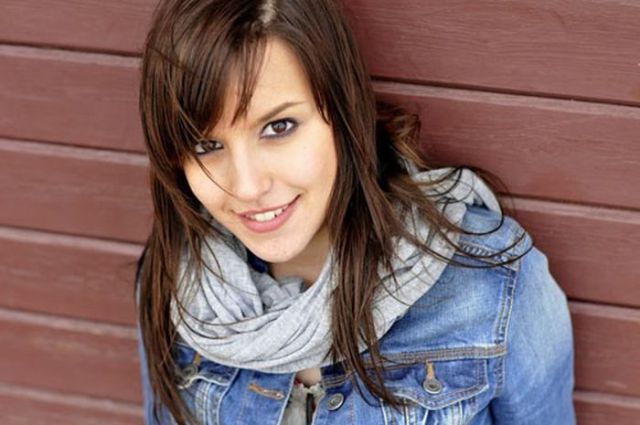 Niñas encantadoras con los labios hermosos 10 Charming Girls with Beautiful Lips