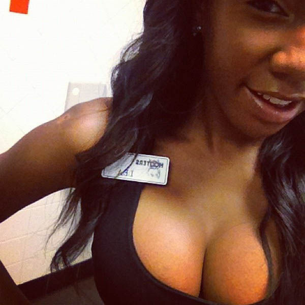 Instagram Pictures of Hooters Chicks Instagram Pictures of Hooters Chicks