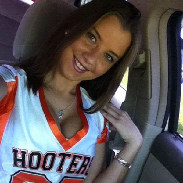 Instagram Pictures of Hooters Chicks Instagram Pictures of Hooters Chicks
