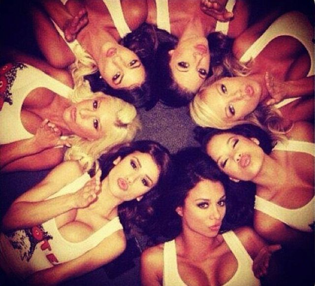 Instagram Pictures of Hooters Chicks Instagram Pictures of Hooters Chicks