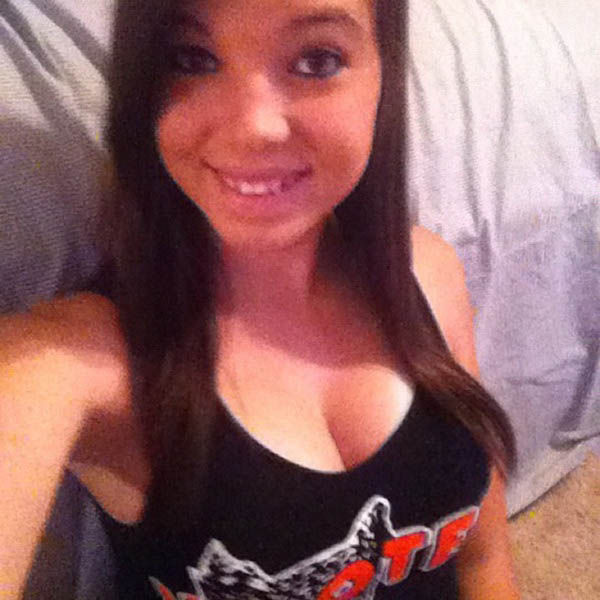 Instagram Pictures of Hooters Chicks Instagram Pictures of Hooters Chicks