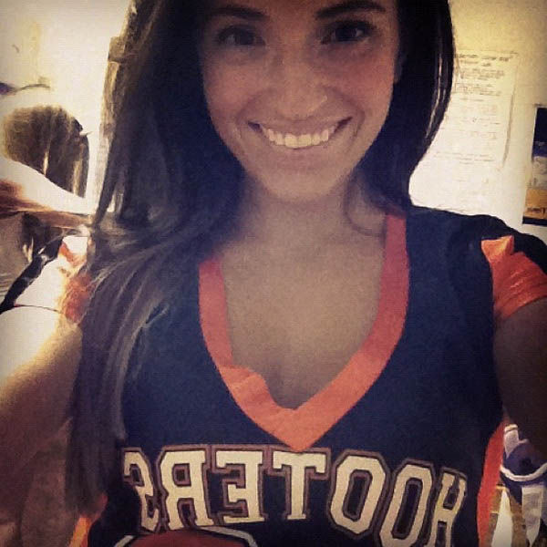 Instagram Pictures of Hooters Chicks Instagram Pictures of Hooters Chicks