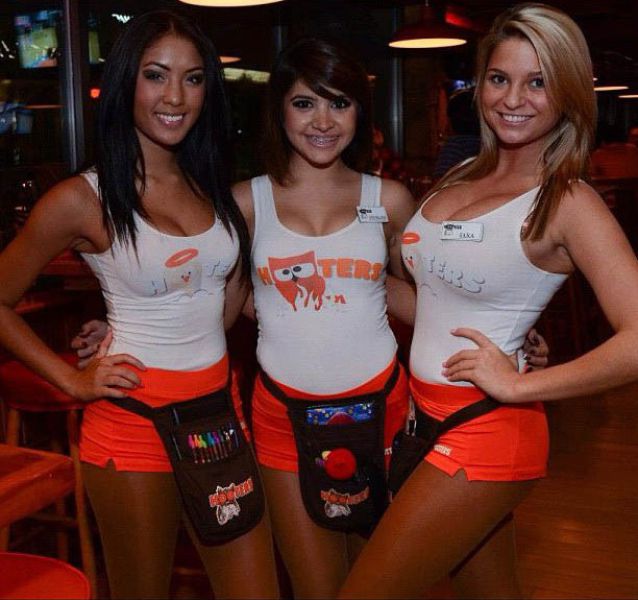 Instagram Pictures of Hooters Chicks Instagram Pictures of Hooters Chicks