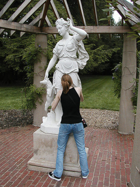 WTF Statue Pawing Pics