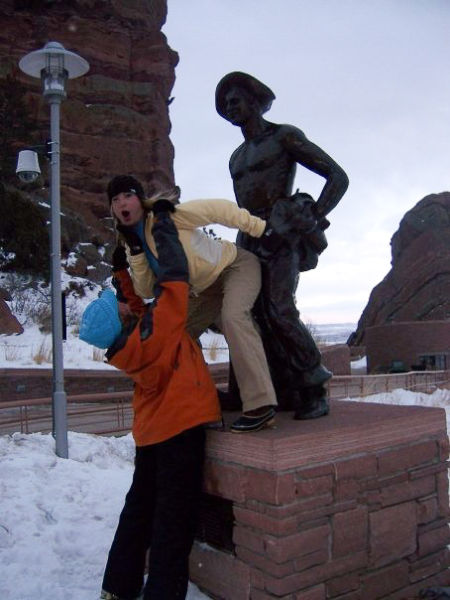 WTF Statue Pawing Pics