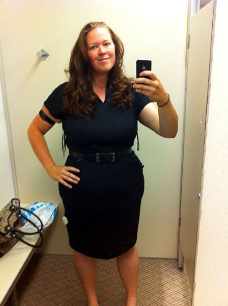 Mirror Self-Portraits Series Captures This Woman’s Remarkable Weight Loss