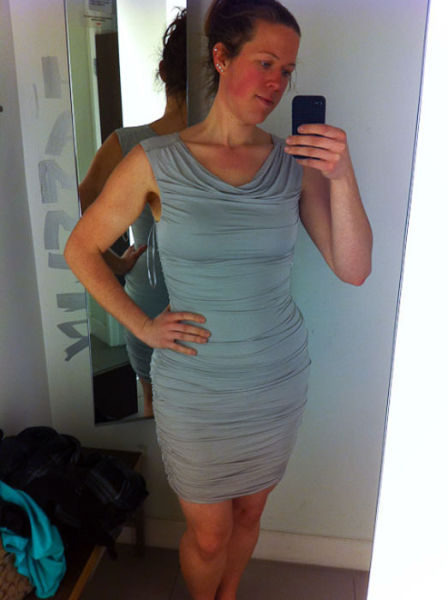 Mirror Self-Portraits Series Captures This Woman’s Remarkable Weight Loss