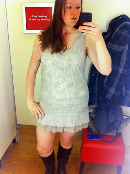 Mirror Self-Portraits Series Captures This Woman’s Remarkable Weight Loss