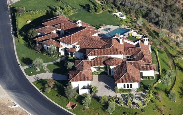 Britney Spears’ Swanky New Mansion