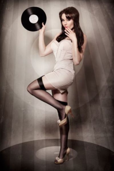 What’s Not to Love about These Pretty Pin Up Girls
