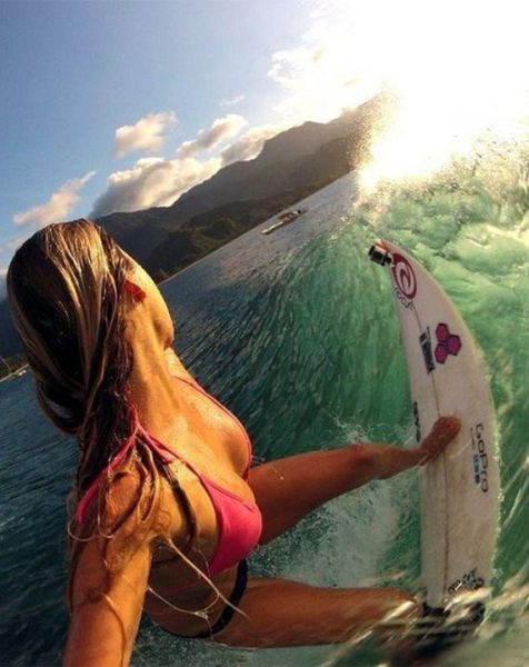 Wet ‘n Wild Surfer Chicks