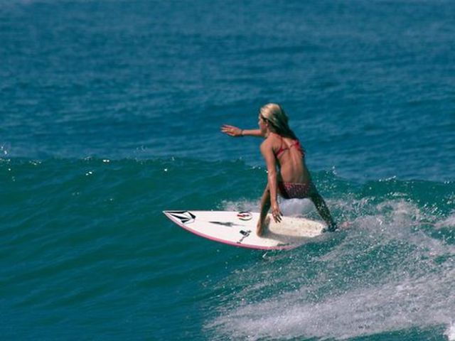 Wet ‘n Wild Surfer Chicks