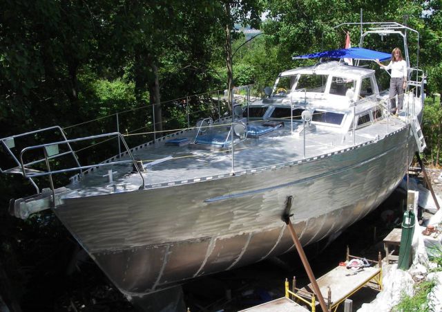 Couple Take 14 Years To Build Boat by Themselves (72 pics) - Izismile 