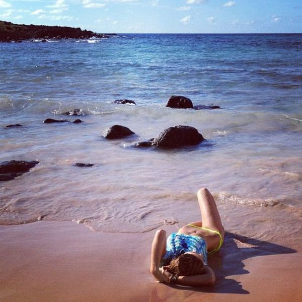 A Sneaky Backstage Look at the Sports Illustrated 2013 Swimsuit Models
