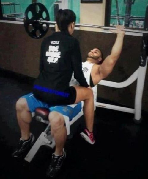 hilarious_gym_moments_caught_on_camera_640_34.jpg