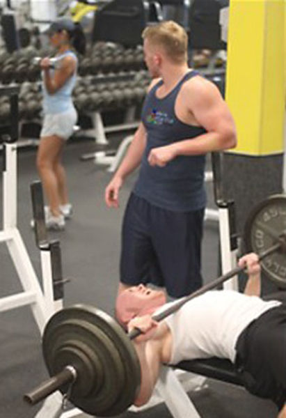 hilarious_gym_moments_caught_on_camera_640_41.jpg