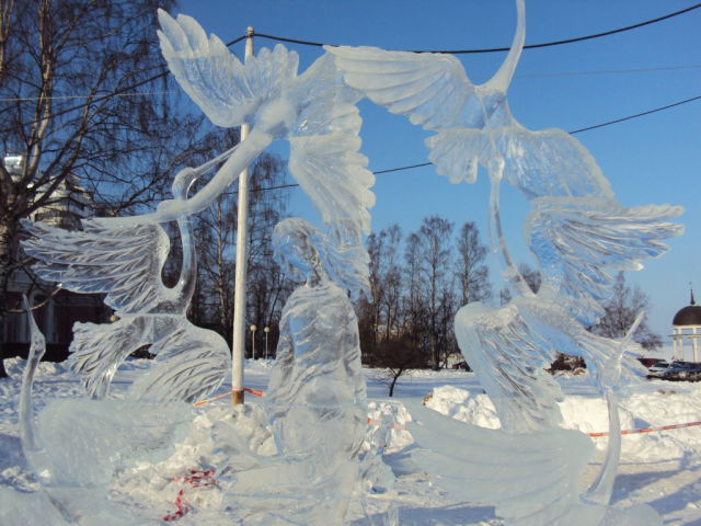 Magical and Masterful Ice Sculptures