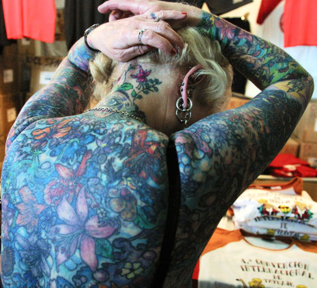 Crazy Tattooing Extremists