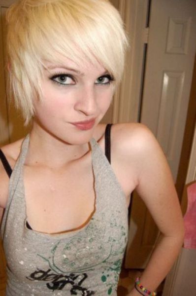 The Sometimes Scary but Still Cute Emo Girls