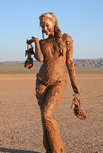 Girls Getting Filthy for Fun