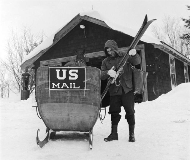 A Look at the Past and Present United States Postal Service