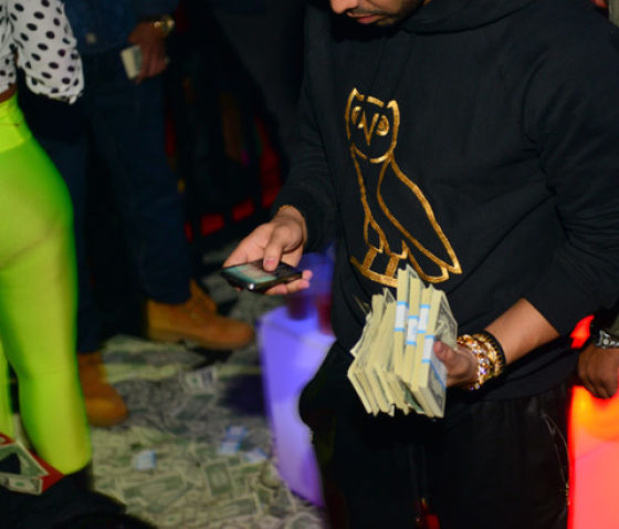 It Rains Money When Drake Visits a Strip Club