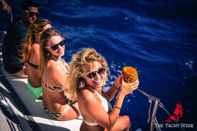 The Best Part Of Yacht Week Is The Bikini Babes Pics Izismile