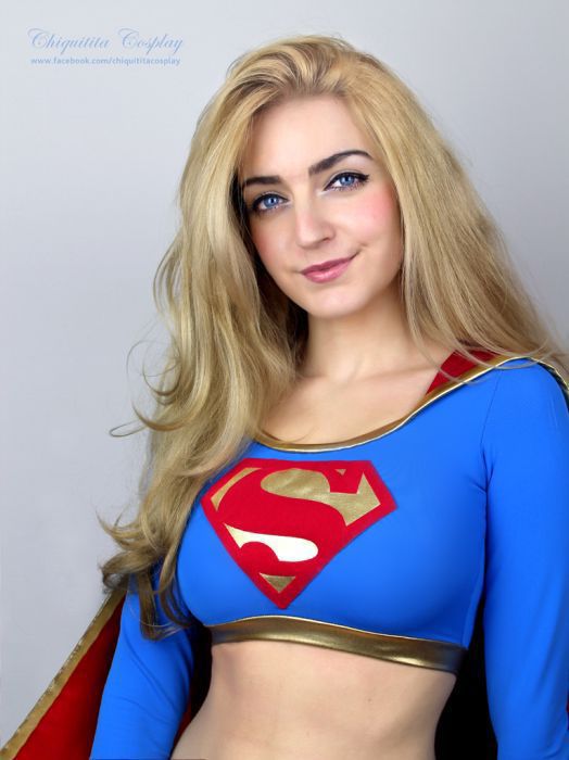 Cute Girls In Sexy Supergirl Costumes 26 Pics