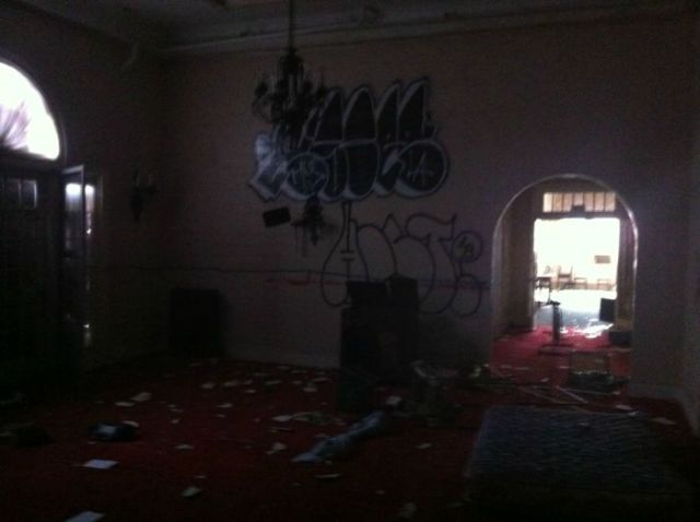 Derelict New York City Hotel Remains Abandoned