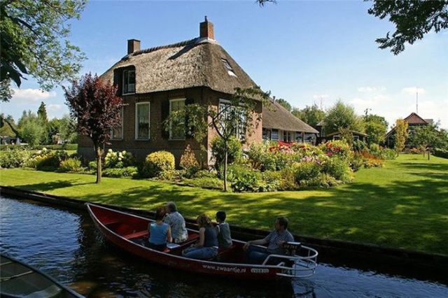 A Dutch Village Only Accessible by Boat