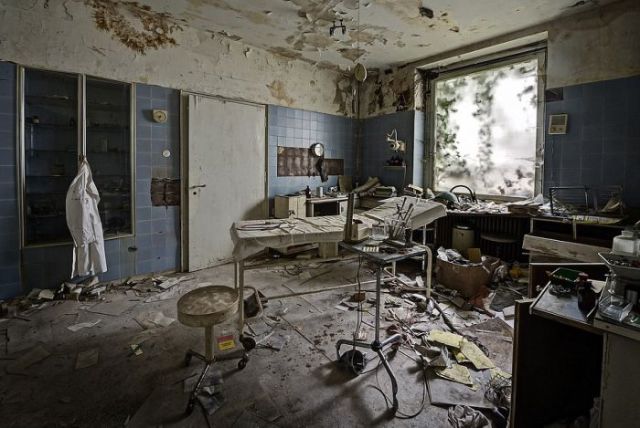 Eerie Abandoned Mansion That Belonged to a German Doctor