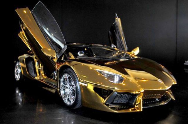 The Gold Lamborghini Model That Is Super Pricey (13 pics ...