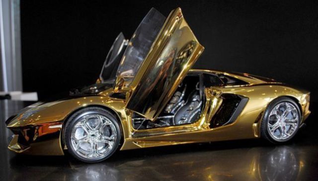 The Gold Lamborghini Model That Is Super Pricey (13 pics) - Izismile.com