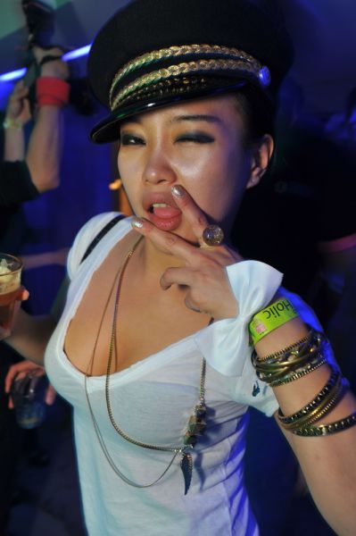 The Sexy Debauchery That Happens Inside South Korean Night Clubs 65 Pics