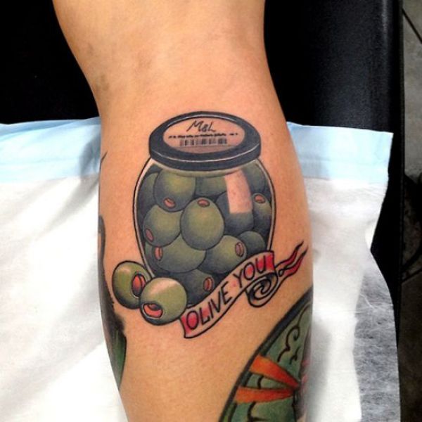 totally_nuts_for_tattoos_640_57.jpg