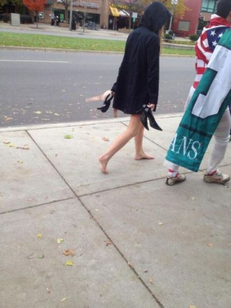 Walk Of Shame With Two Different Shoes On This Is What the Walk of Shame Actually Looks Like (31 pics) - Izismile.com