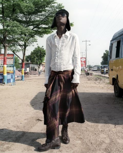 http://img.izismile.com/img/img7/20140325/640/the_congo_may_be_poor_but_the_men_dress_to_impress_640_02.jpg