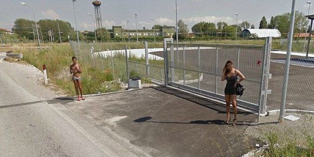 google_maps_captures_prostitutes_on_the_