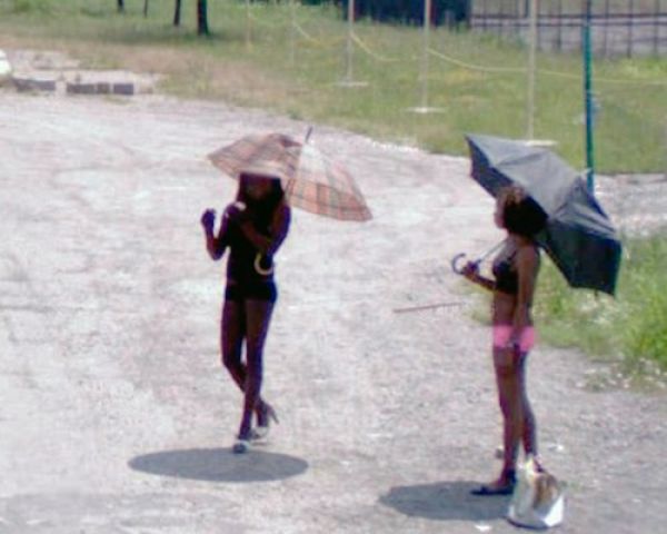 google_maps_captures_prostitutes_on_the_