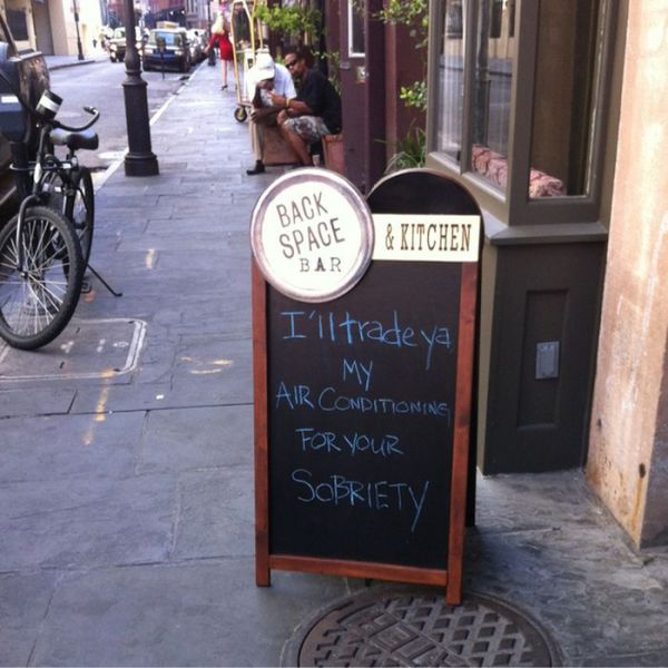 the_wittiest_bar_signs_ever_made_640_20.
