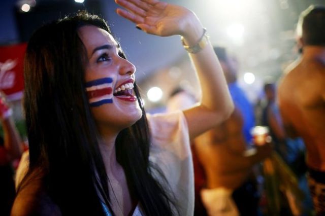 Beautiful Girls Who Came Out to Support Their World Cup Teams