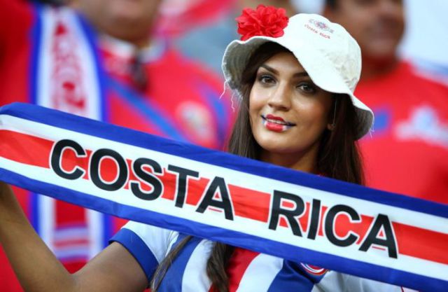 Beautiful Girls Who Came Out to Support Their World Cup Teams