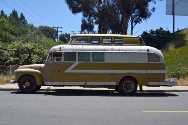 A 40s Chevy Bus Gets a Stunning Revamp