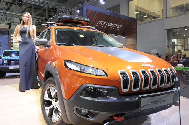 Moscow’s International Automobile Salon Had Lots of Eye-candy for the Men