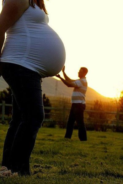 Weird Pregnancy Photos That Are a Bit Cringe-worthy (25 pics