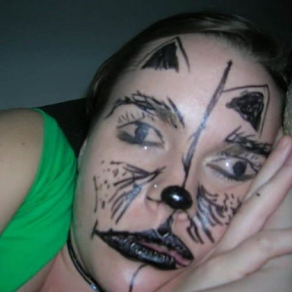 girls_take_the_crazy_party_fun_to_the_next_level_640_06.jpg