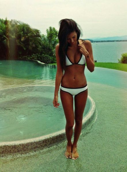 Summer Brings Out all the Hottest Bikini Babes